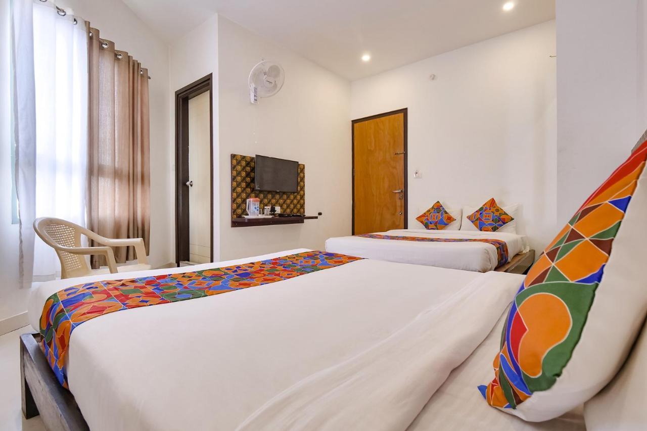 Fabexpress Krishna Suites Mysore Eksteriør billede