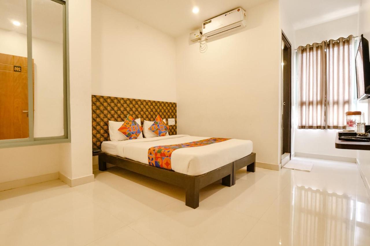 Fabexpress Krishna Suites Mysore Eksteriør billede
