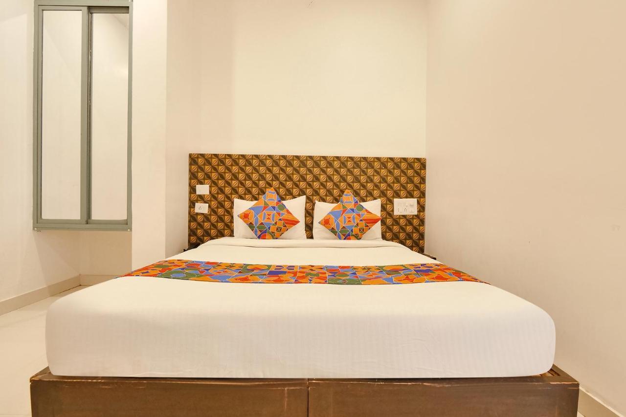 Fabexpress Krishna Suites Mysore Eksteriør billede